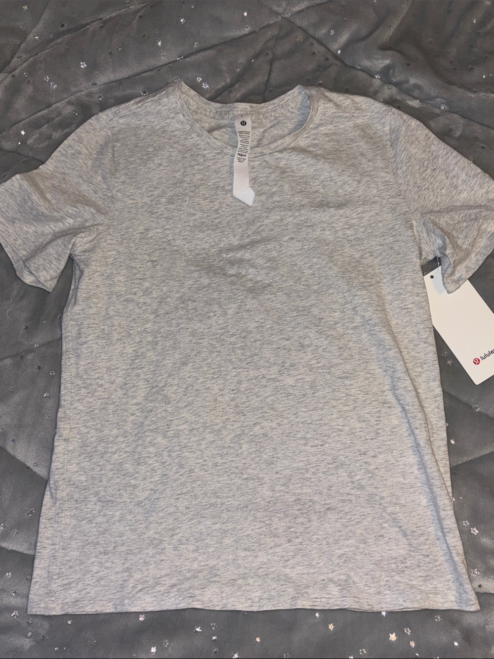 lululemon athletica Heather Light Gray Short Sleeve Crew size small
